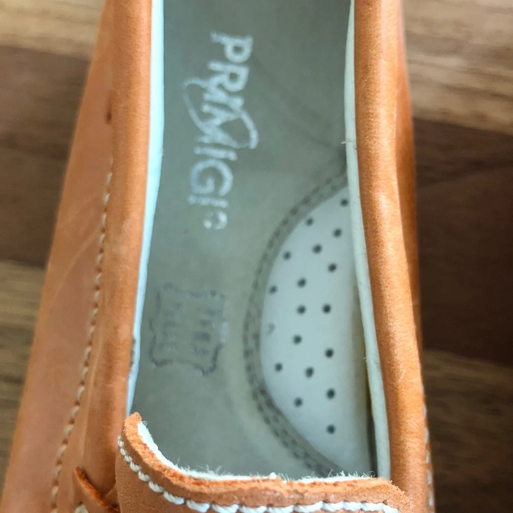 Primigi Girls Orange Leather Moccasin Loafers